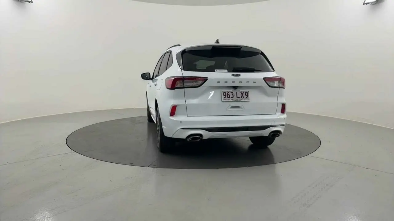2021 Ford Escape Gallery Image 4