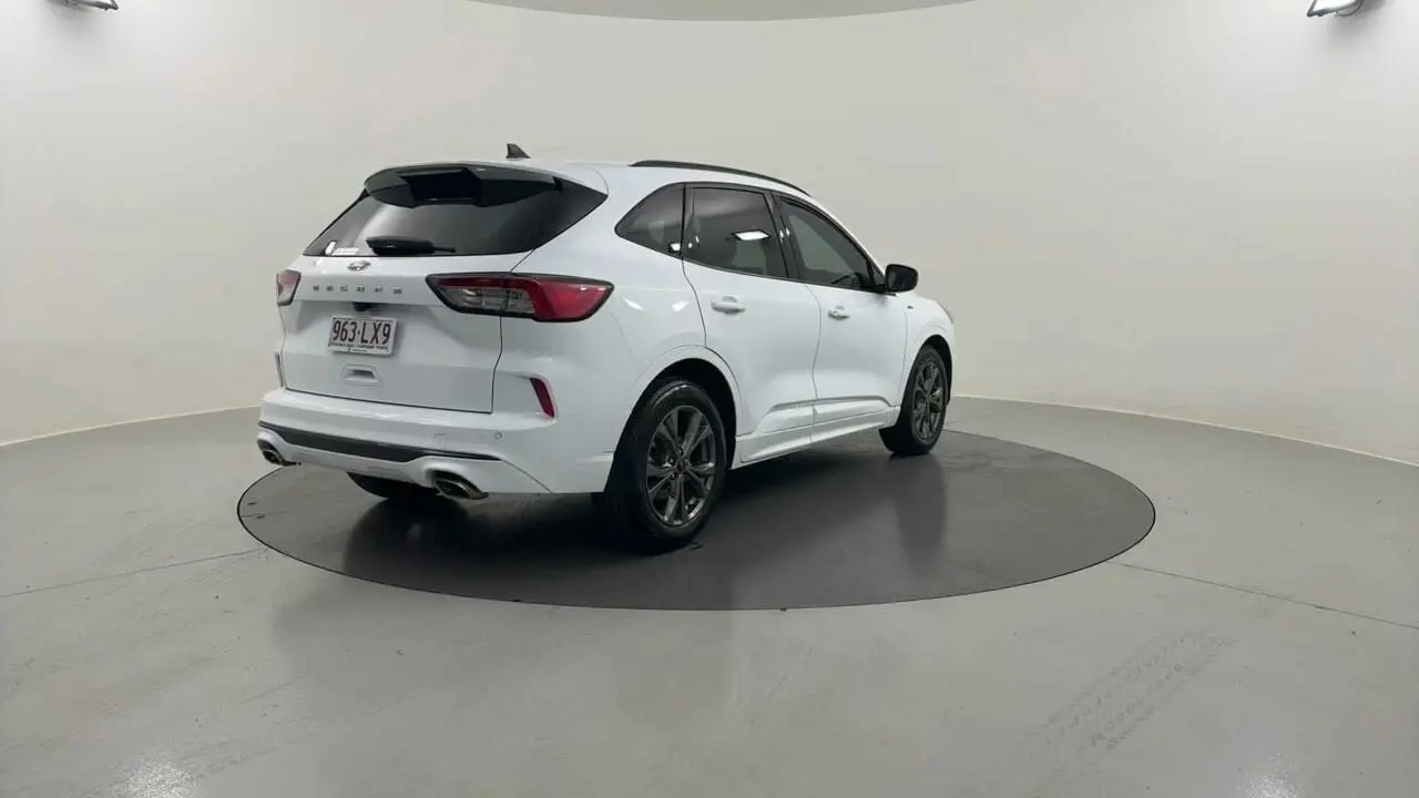 2021 Ford Escape Gallery Image 5