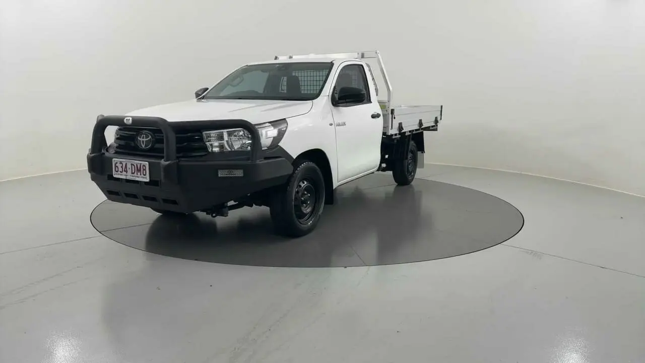 2021 Toyota Hilux Gallery Image 1