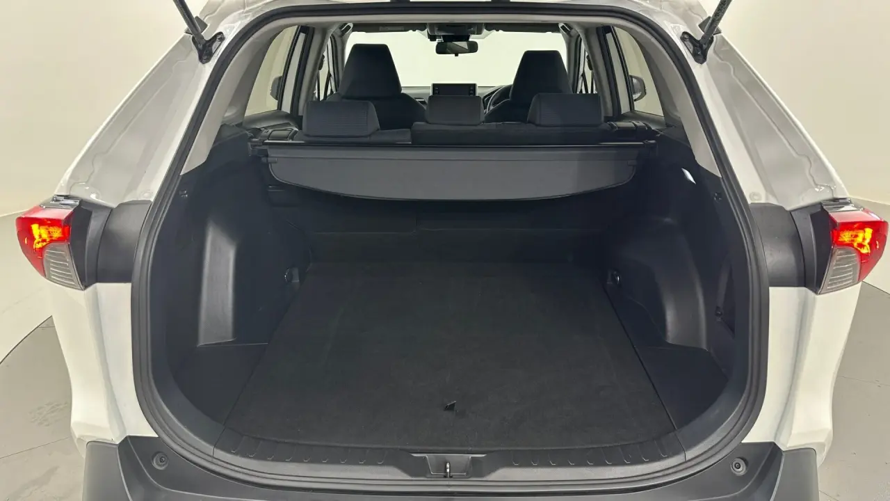 2022 Toyota RAV4 Gallery Image 18