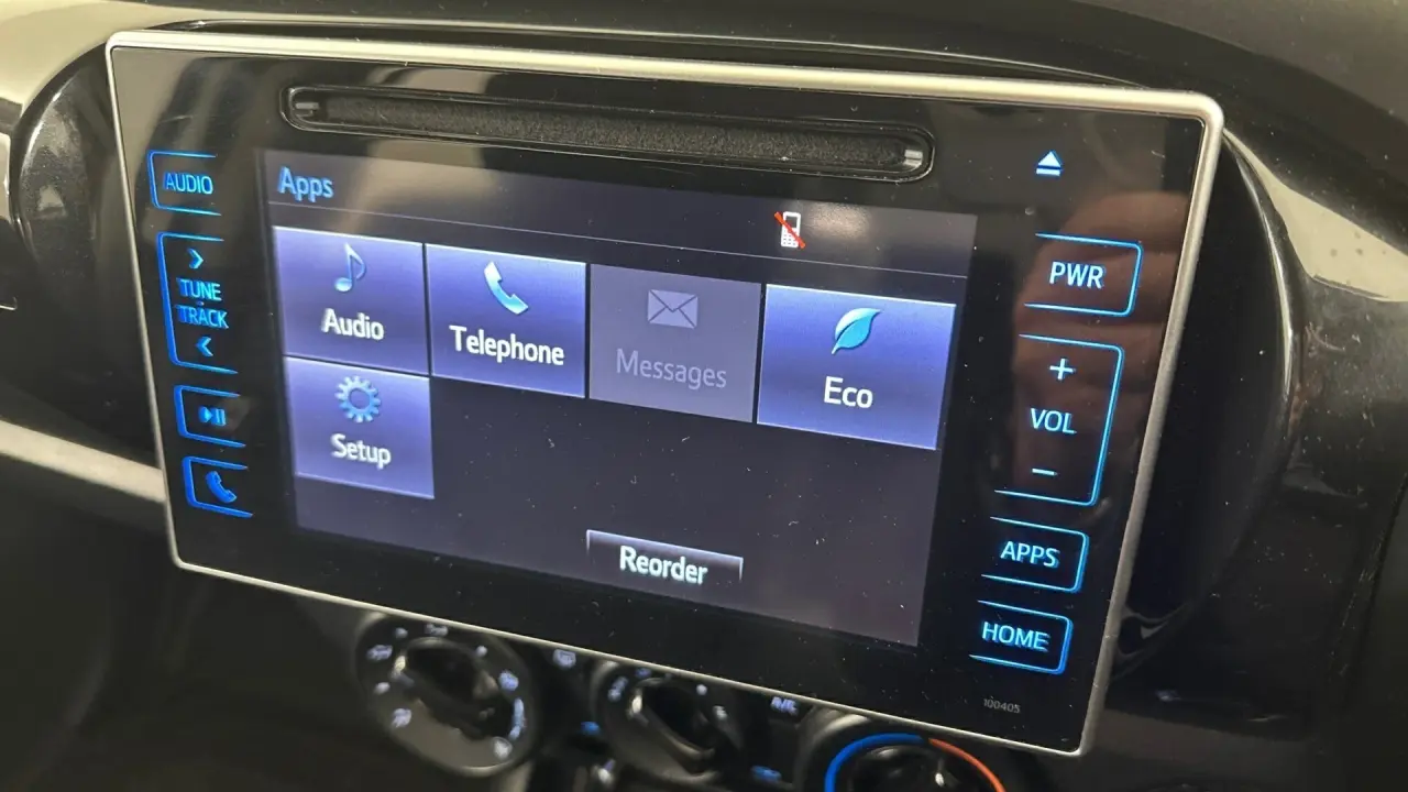 2020 Toyota Hilux Gallery Image 13