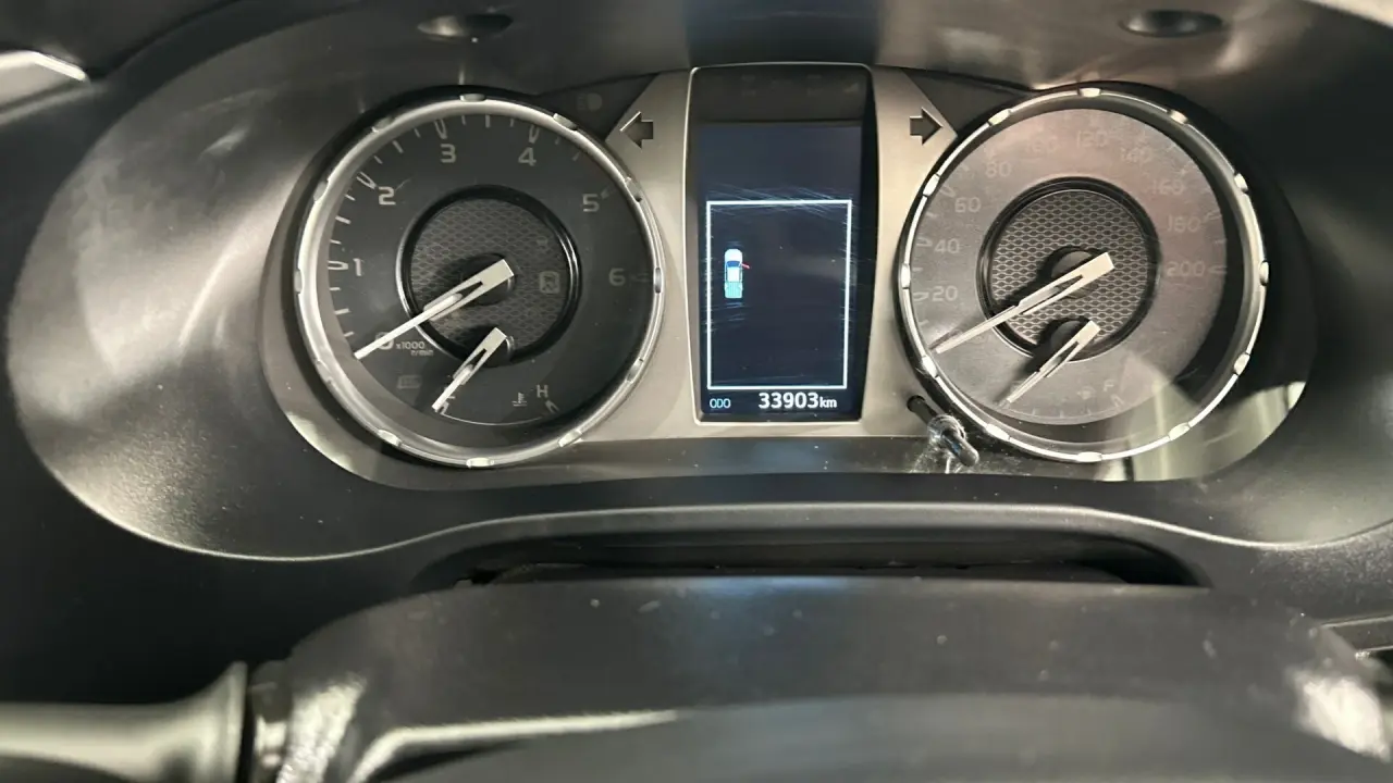 2022 Toyota Hilux Gallery Image 7