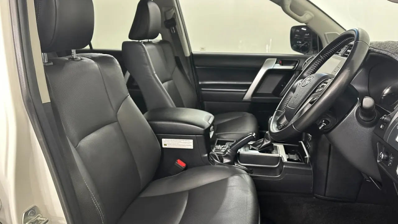 2021 Toyota Landcruiser Prado Gallery Image 16