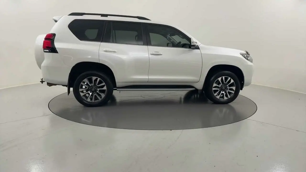 2021 Toyota Landcruiser Prado Gallery Image 6