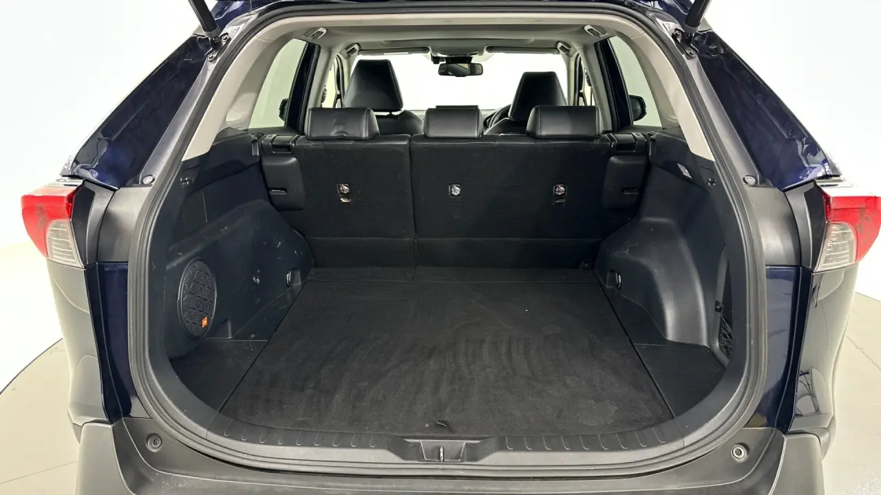 2021 Toyota RAV4 Gallery Image 19