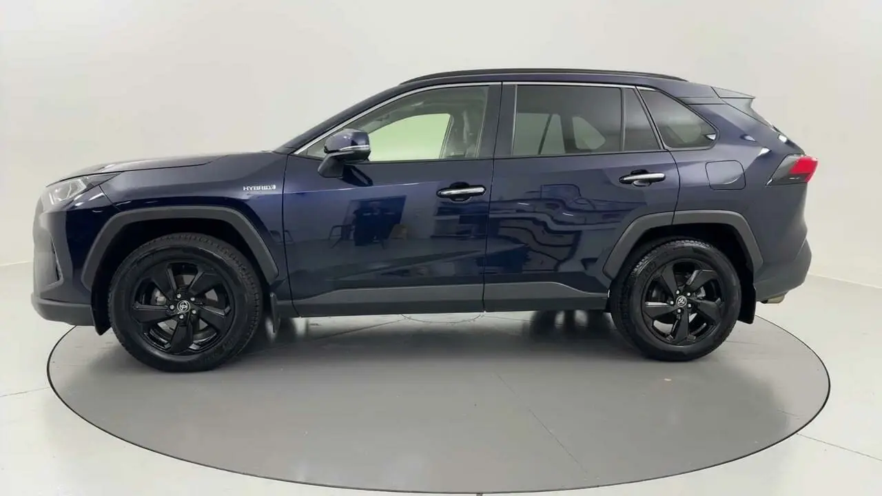 2021 Toyota RAV4 Gallery Image 2