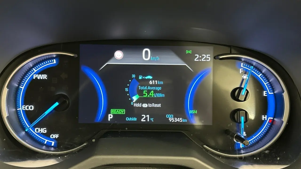 2021 Toyota RAV4 Gallery Image 9