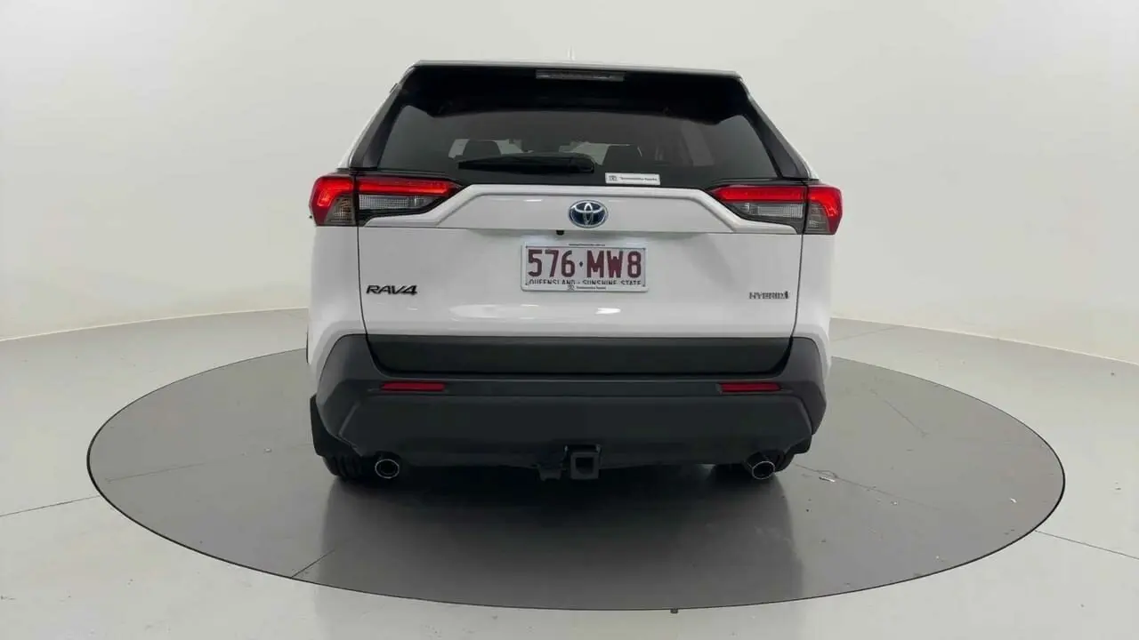 2022 Toyota RAV4 Gallery Image 4