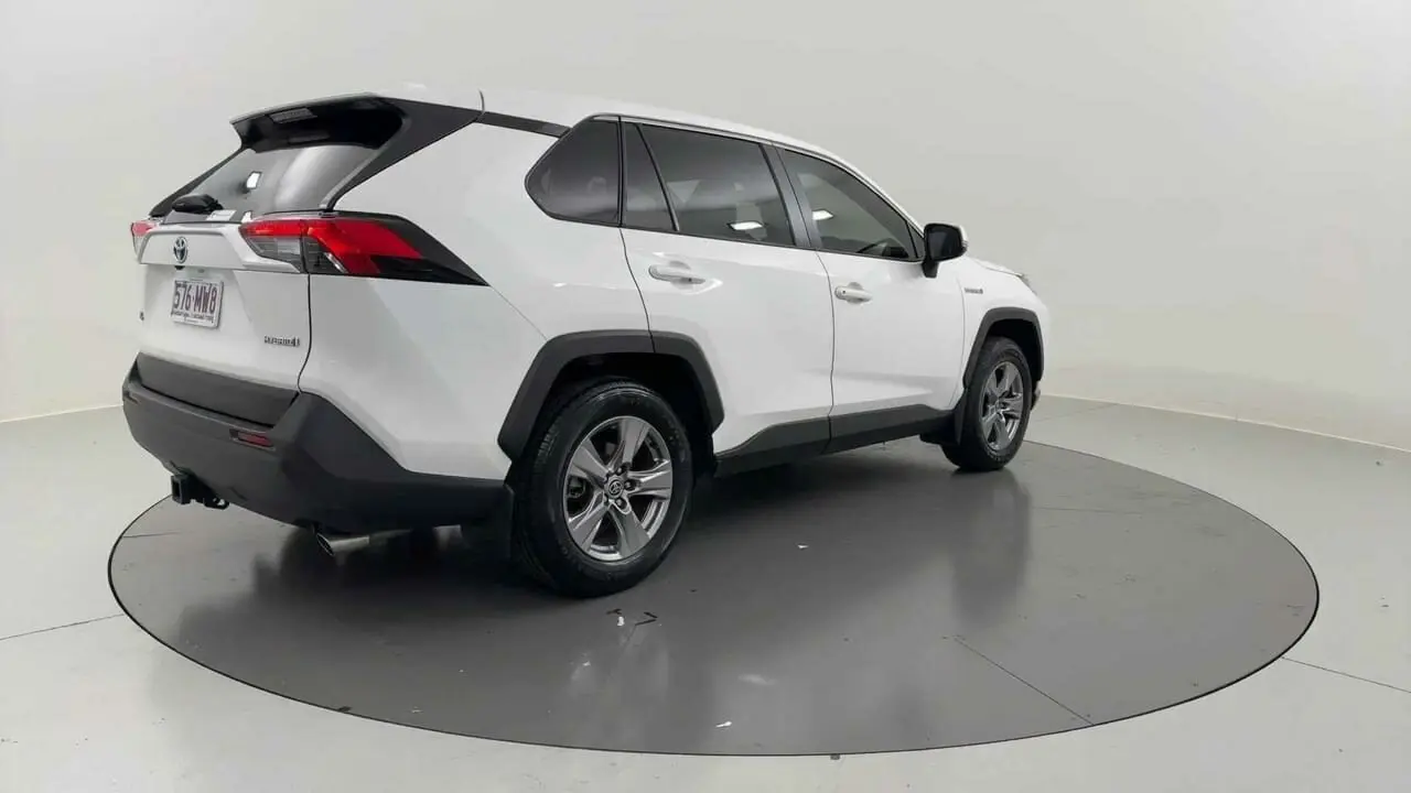 2022 Toyota RAV4 Gallery Image 5