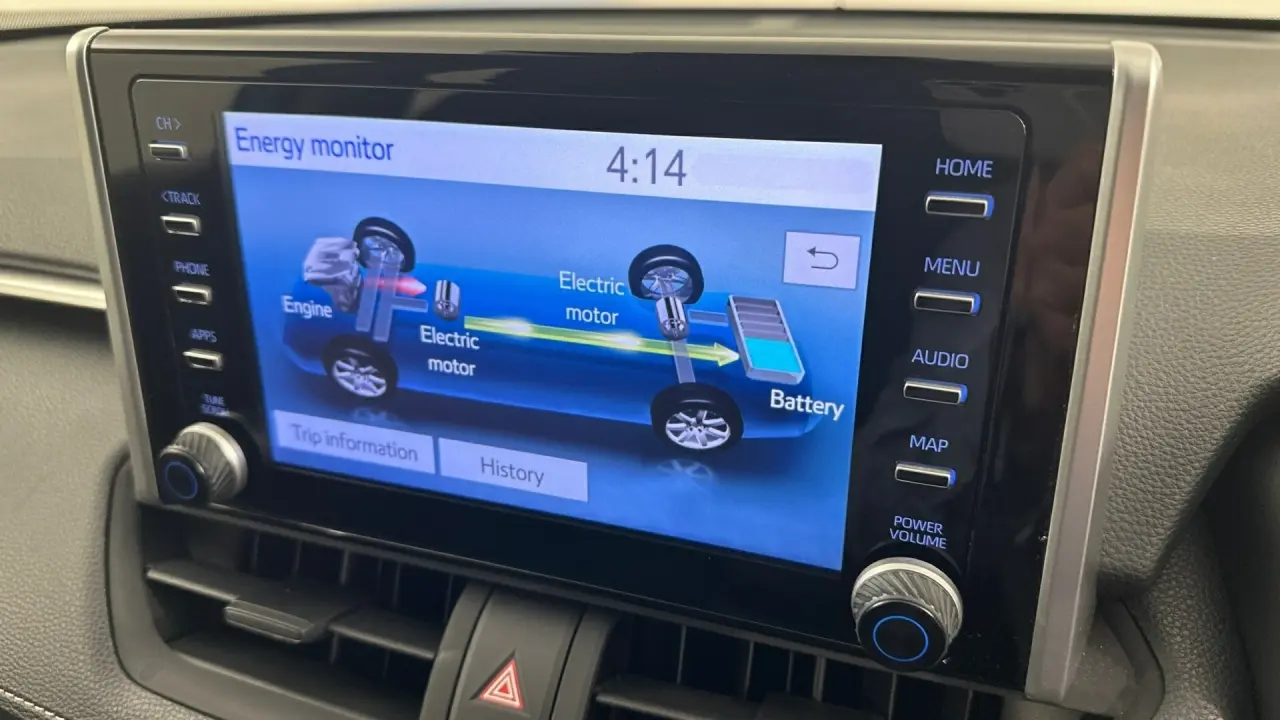 2020 Toyota RAV4 Gallery Image 13