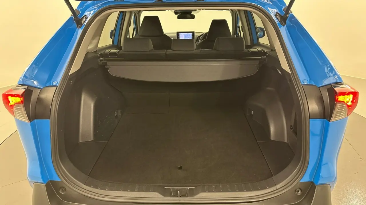 2020 Toyota RAV4 Gallery Image 18