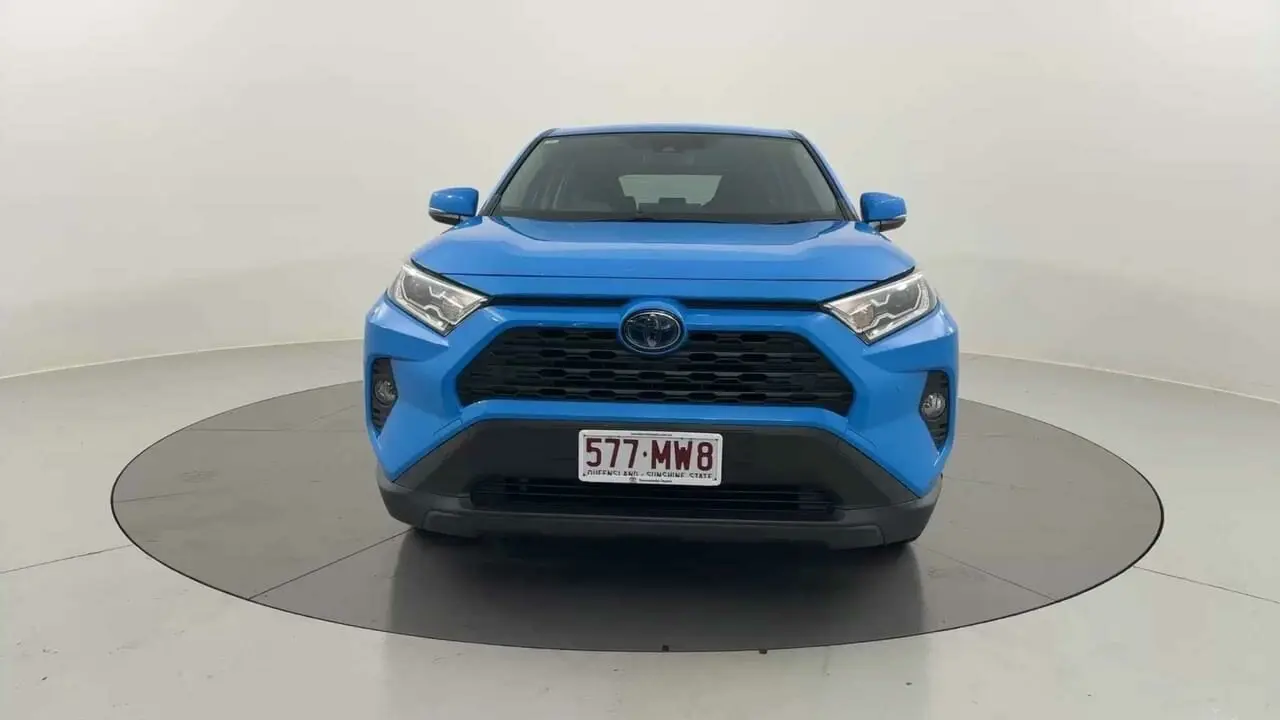 2020 Toyota RAV4 Gallery Image 8