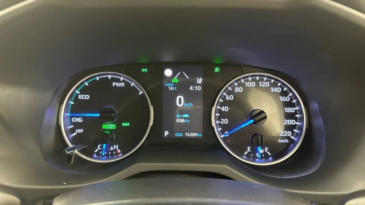 2020 Toyota RAV4 Gallery Image 9