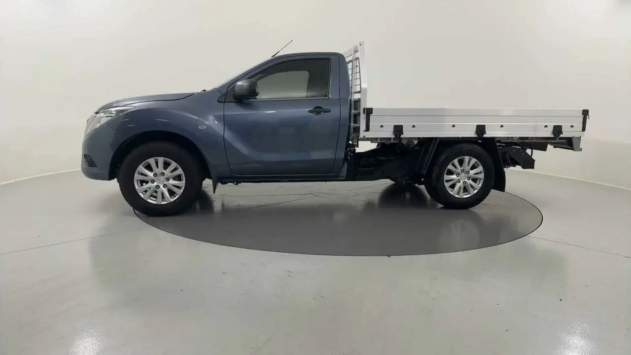 2017 Mazda BT-50 Gallery Image 2