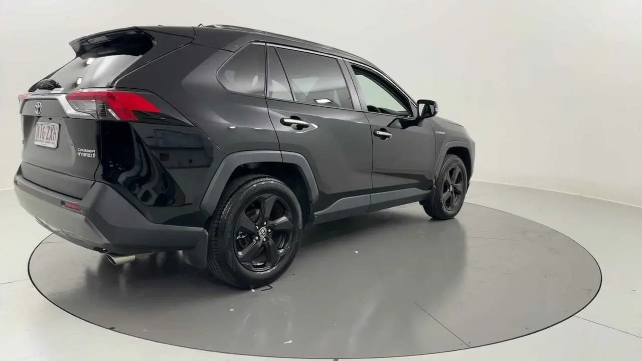 2020 Toyota RAV4 Gallery Image 5