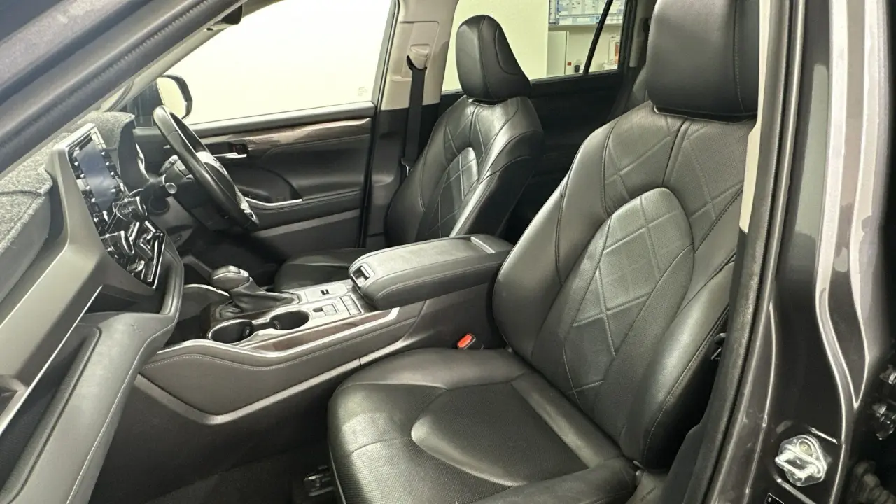 2021 Toyota Kluger Gallery Image 17