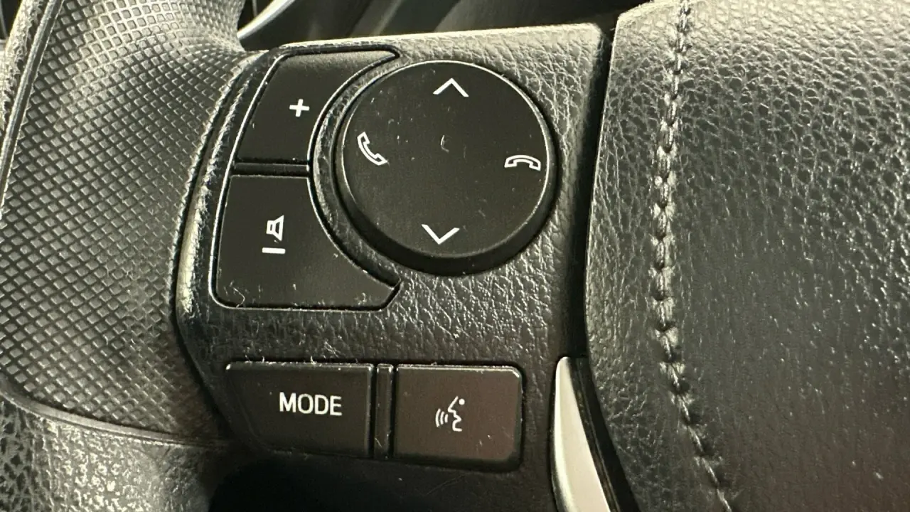 2015 Toyota Corolla Gallery Image 14