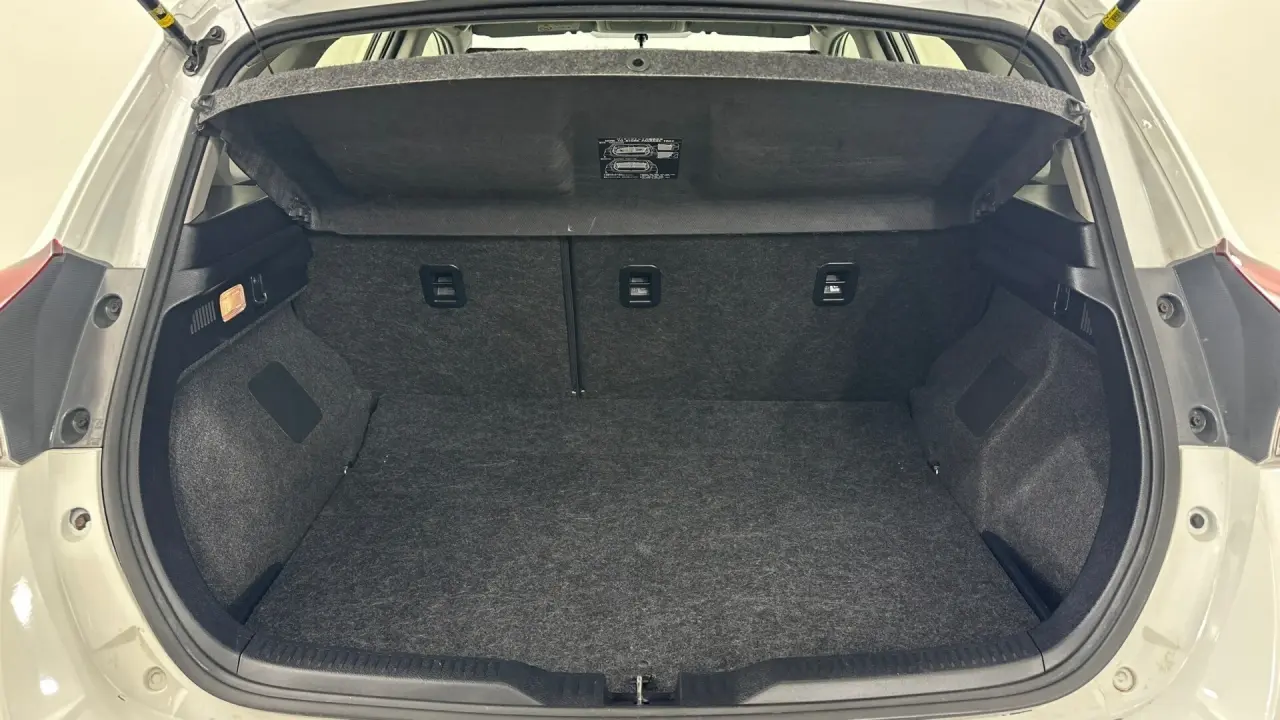 2015 Toyota Corolla Gallery Image 18