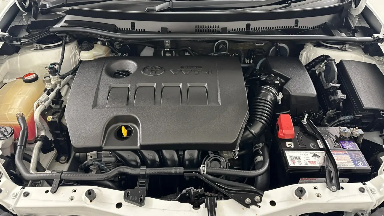 2015 Toyota Corolla Gallery Image 19