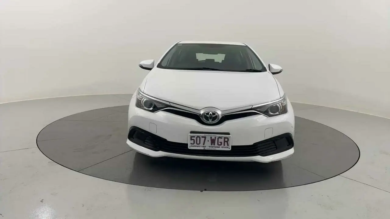 2015 Toyota Corolla Gallery Image 8
