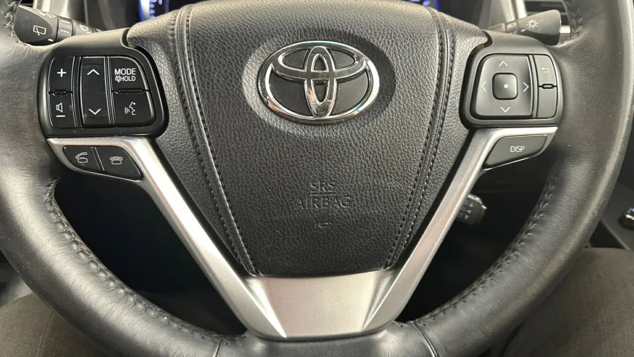 2014 Toyota Kluger Gallery Image 10