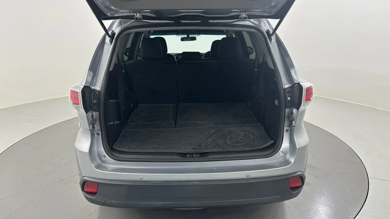2014 Toyota Kluger Gallery Image 18