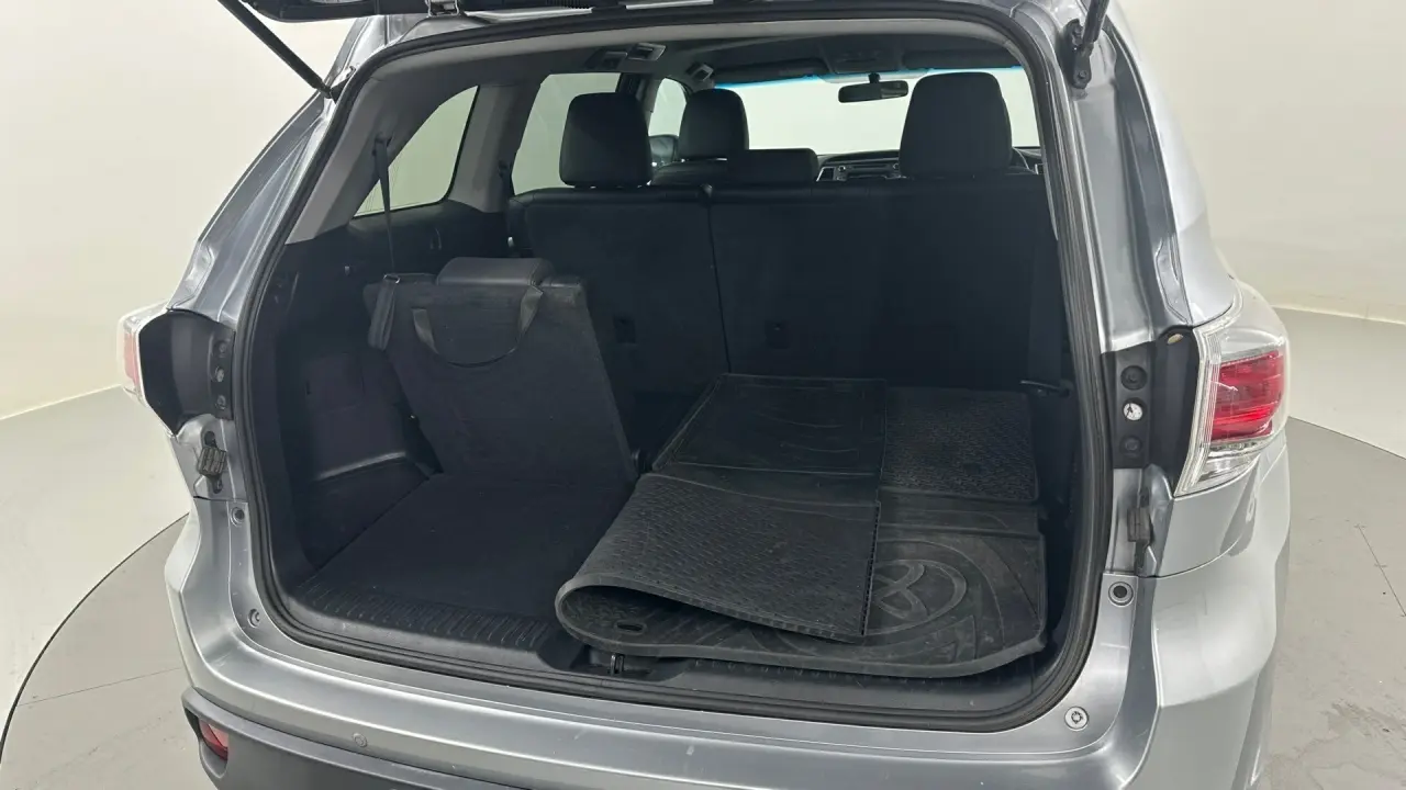 2014 Toyota Kluger Gallery Image 19