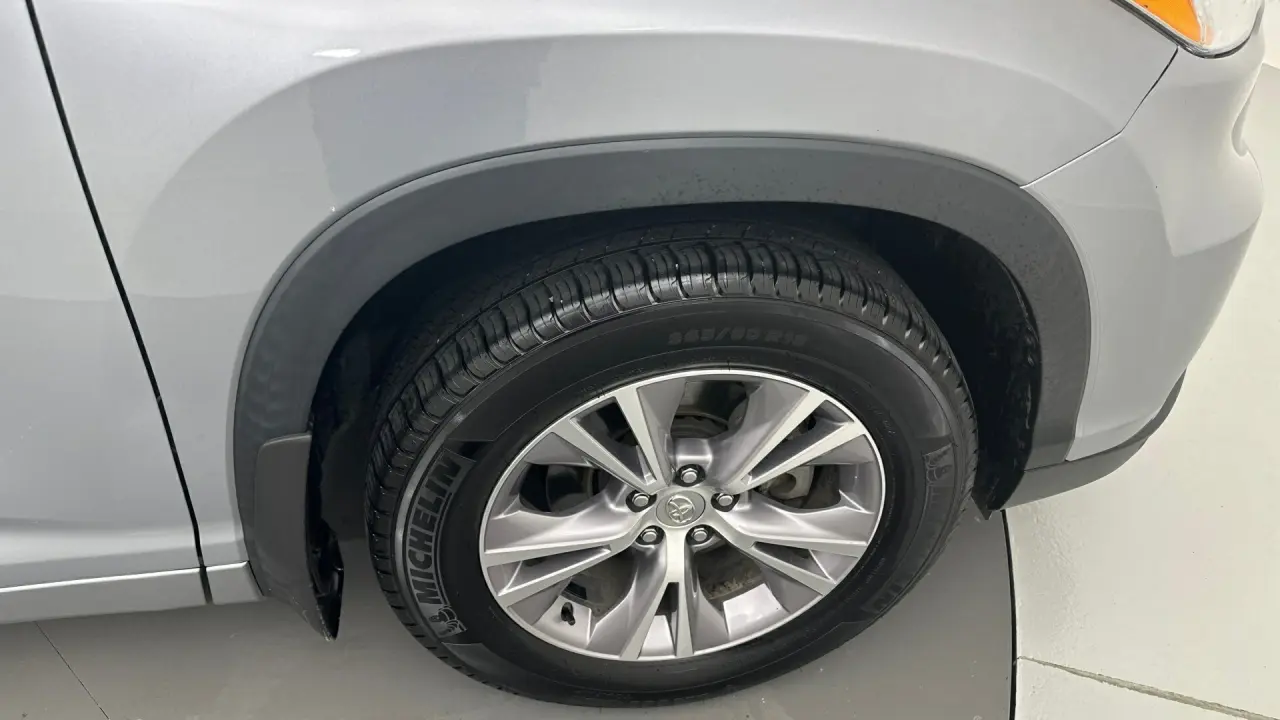2014 Toyota Kluger Gallery Image 20