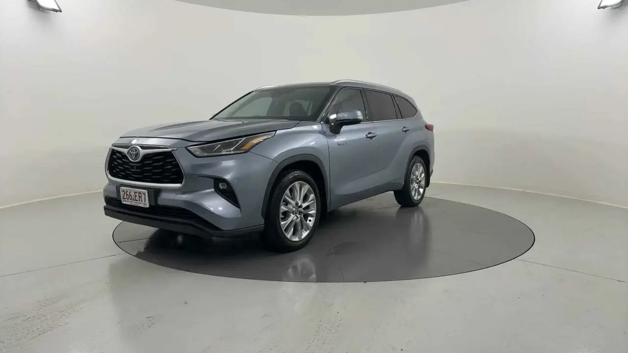 2022 Toyota Kluger Gallery Image 1