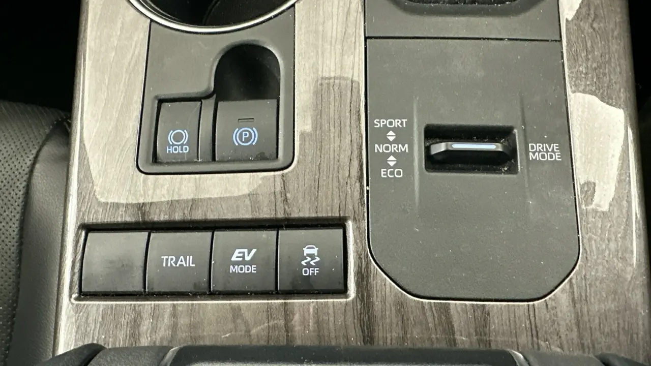 2022 Toyota Kluger Gallery Image 14