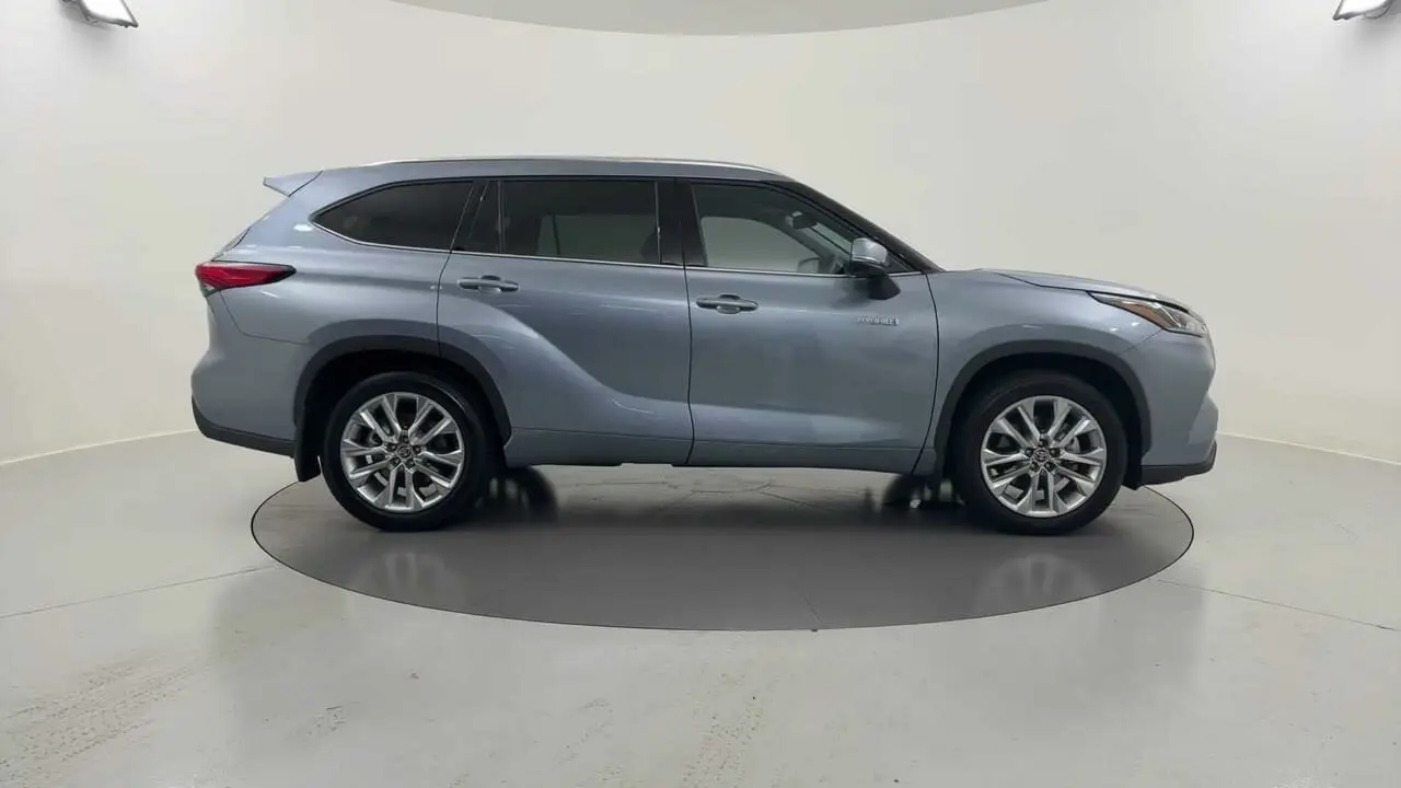 2022 Toyota Kluger Gallery Image 6