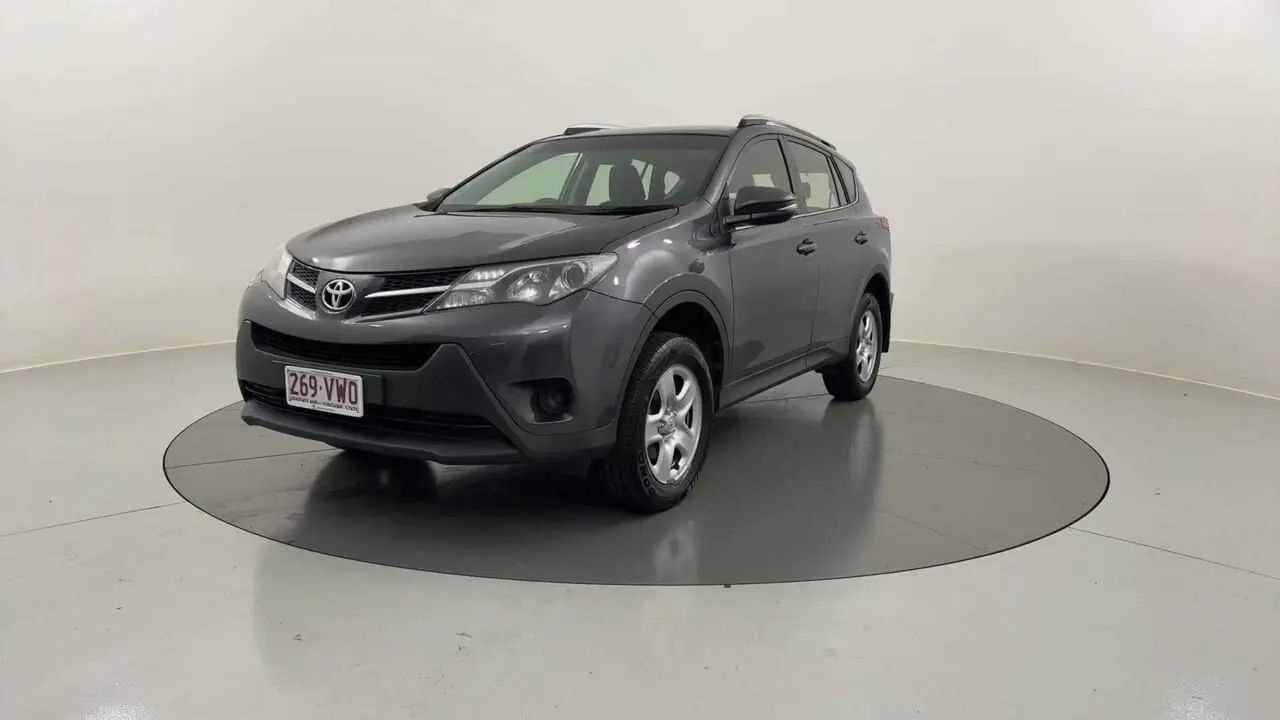 2015 Toyota RAV4 Gallery Image 1