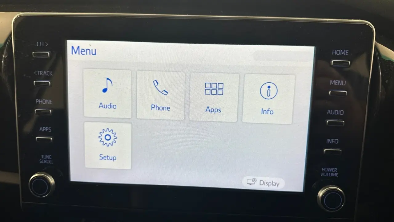 2021 Toyota Hilux Gallery Image 12