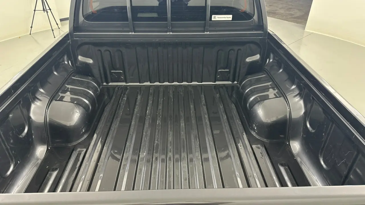2021 Toyota Hilux Gallery Image 17