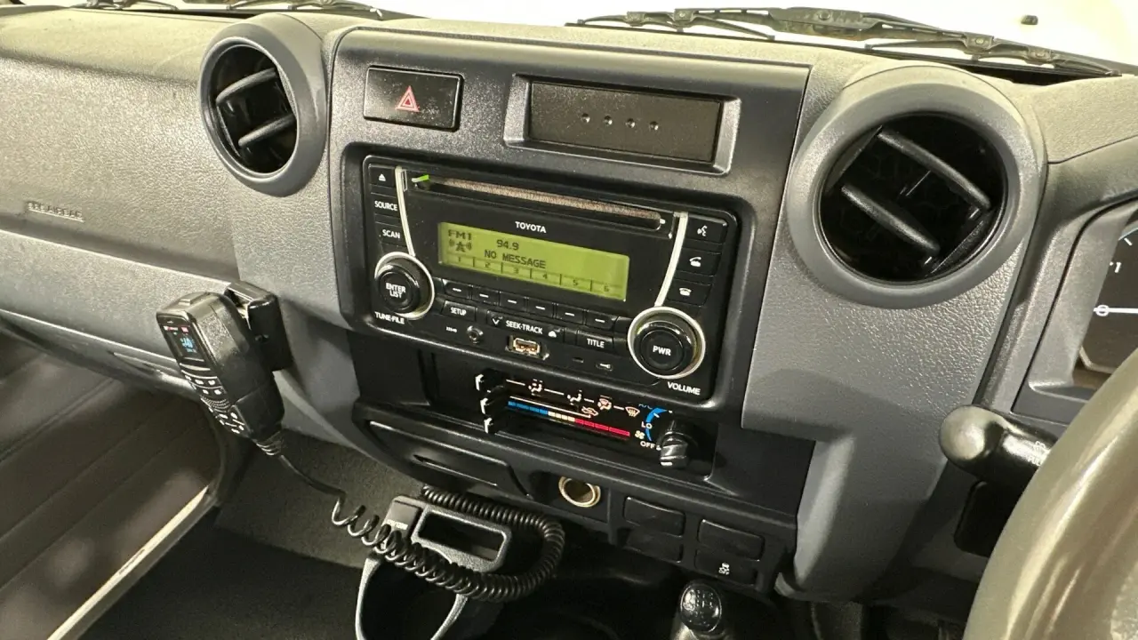 2019 Toyota Landcruiser Gallery Image 11