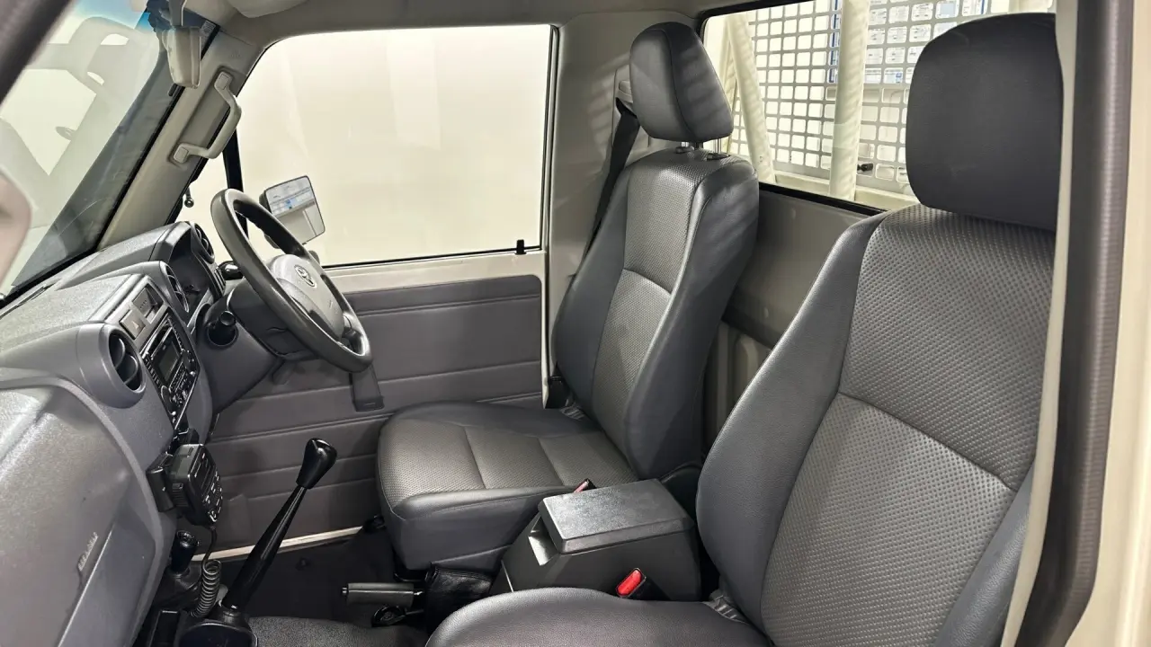 2019 Toyota Landcruiser Gallery Image 15
