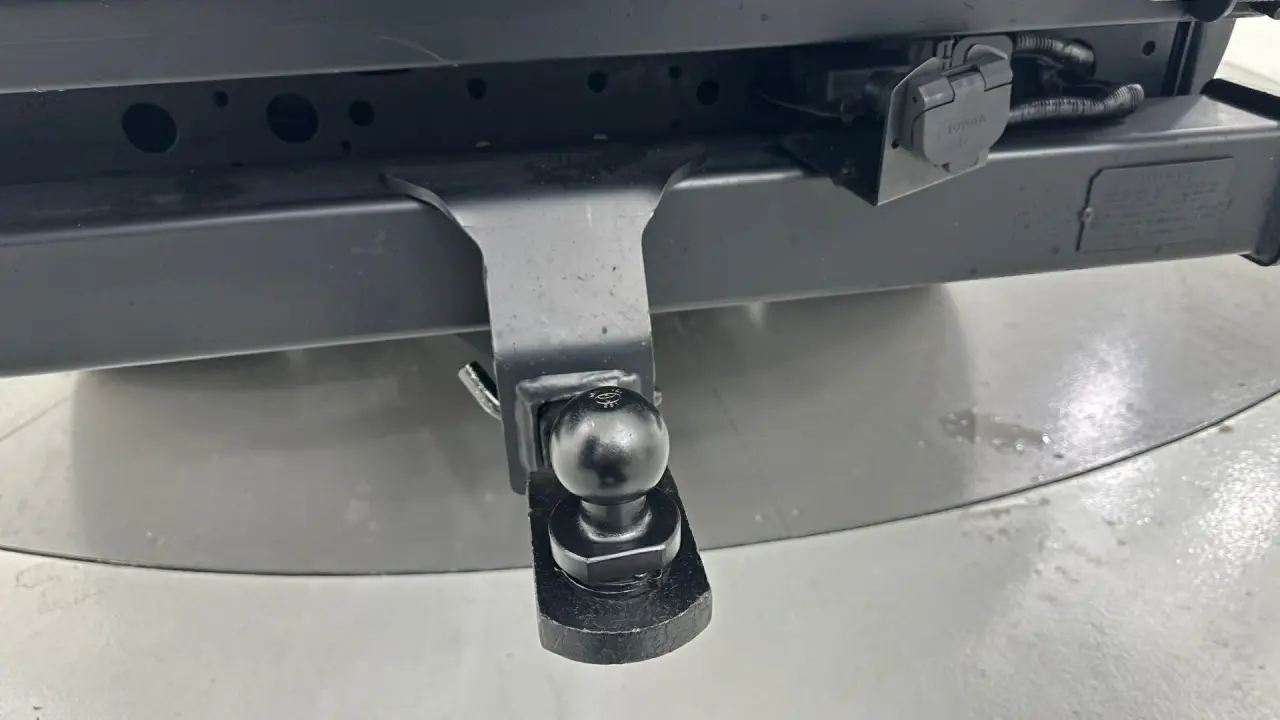 2019 Toyota Landcruiser Gallery Image 19