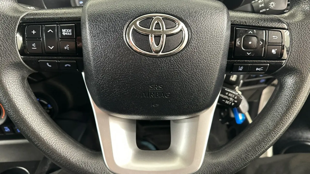 2022 Toyota Hilux Gallery Image 10