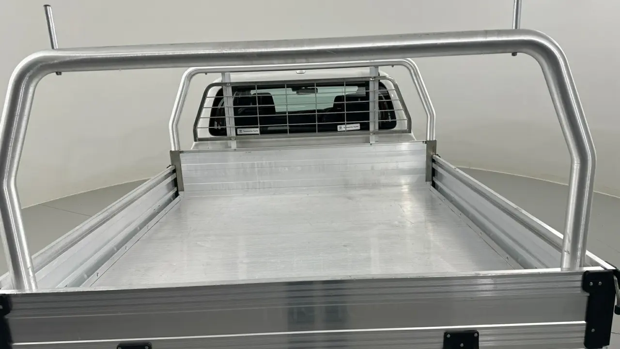 2022 Toyota Hilux Gallery Image 14