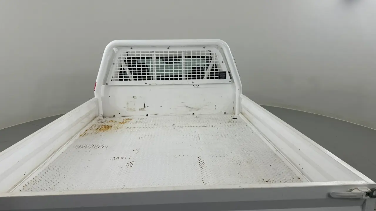 2019 Toyota Hilux Gallery Image 16