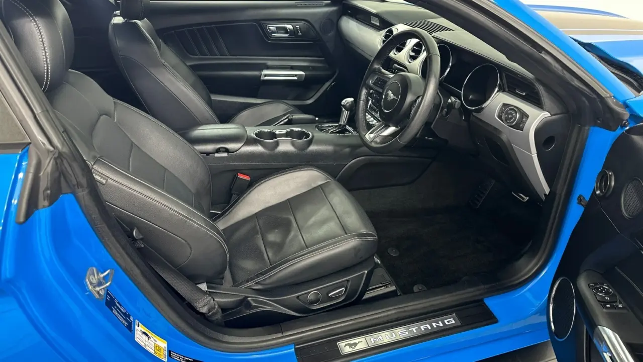 2017 Ford Mustang Gallery Image 12