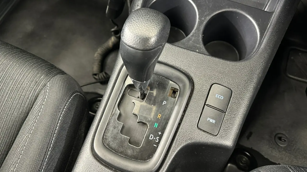 2021 Toyota Hilux Gallery Image 10