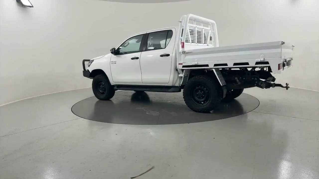 2021 Toyota Hilux Gallery Image 3