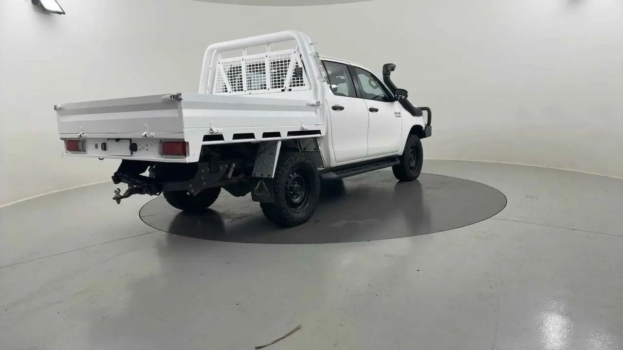 2021 Toyota Hilux Gallery Image 5