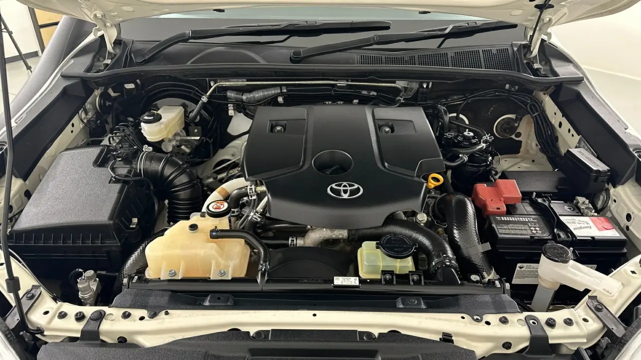 2021 Toyota Hilux Gallery Image 24