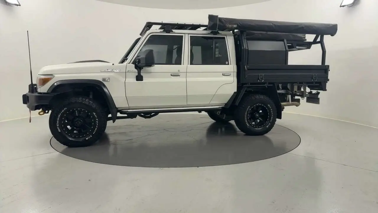 2021 Toyota Landcruiser 70 Series Gallery Image 2