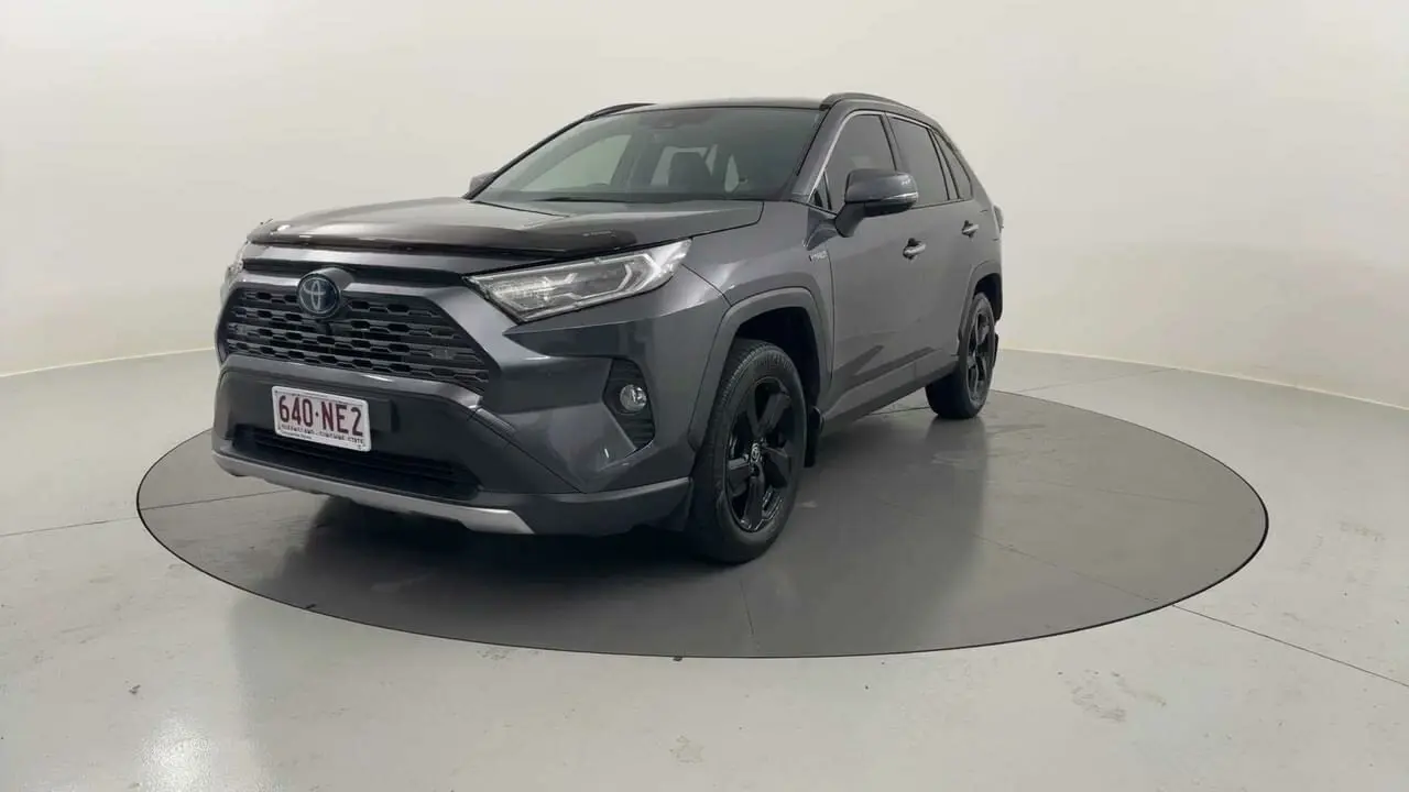 2021 Toyota RAV4 Gallery Image 1
