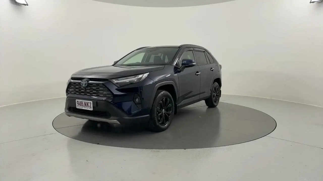 2021 Toyota RAV4 Gallery Image 1