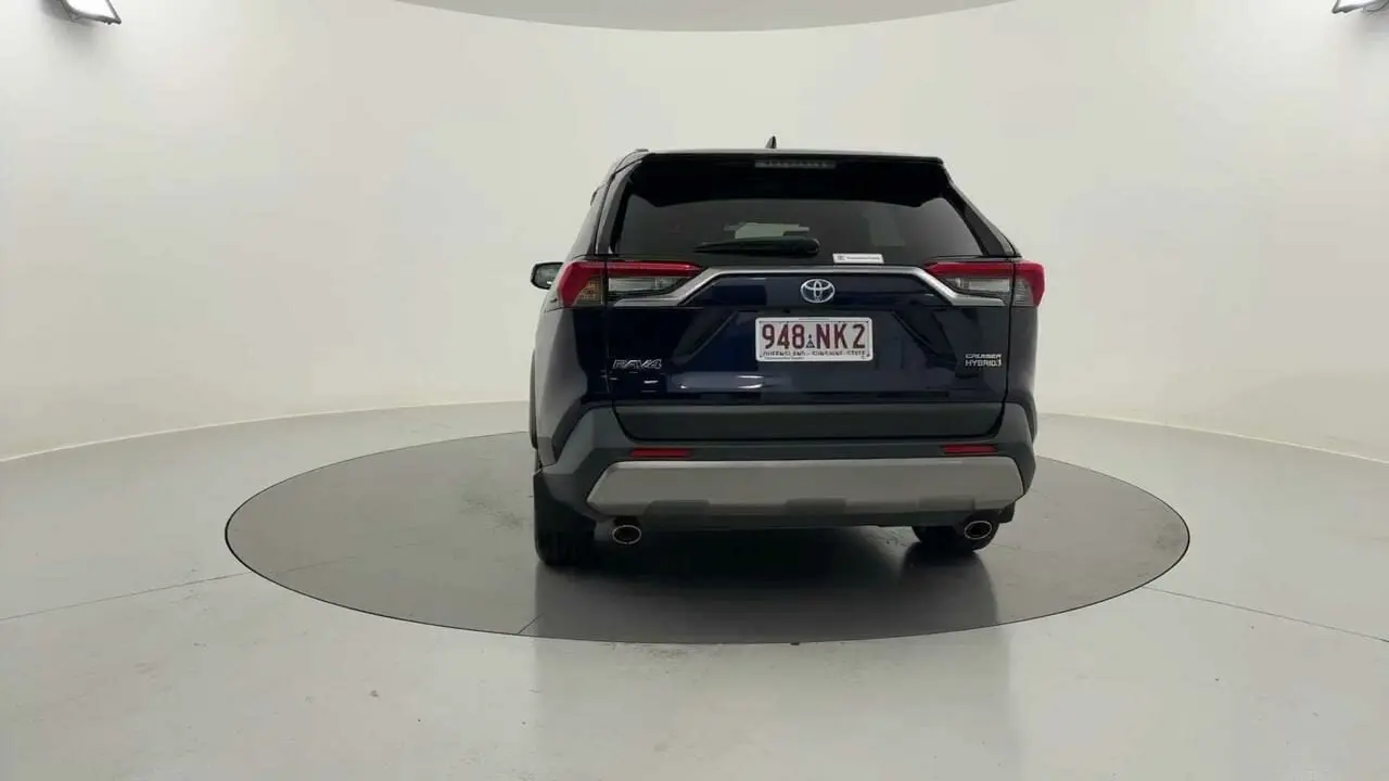2021 Toyota RAV4 Gallery Image 4