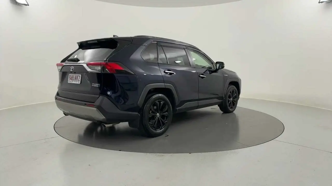 2021 Toyota RAV4 Gallery Image 5